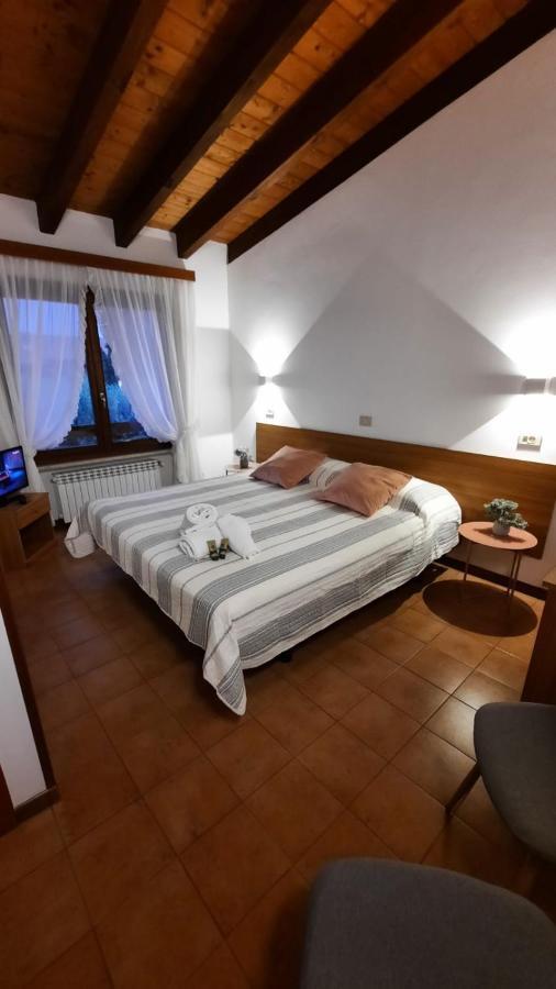 Elisa Holidays Puegnago sul Garda Exterior foto