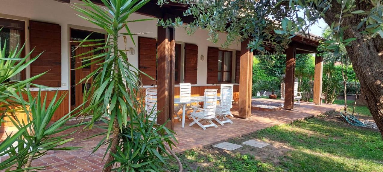 Elisa Holidays Puegnago sul Garda Exterior foto