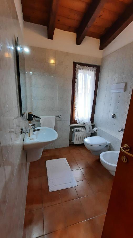 Elisa Holidays Puegnago sul Garda Exterior foto