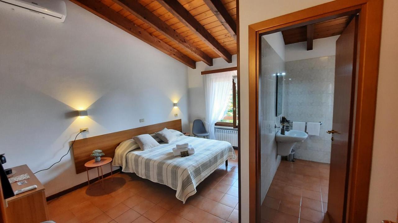 Elisa Holidays Puegnago sul Garda Exterior foto